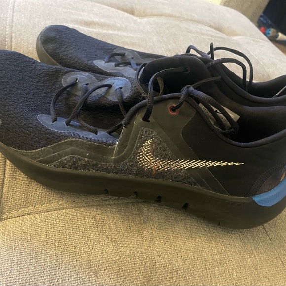 Nike running shoes men’s size 11.5 - Picture 3 of 5